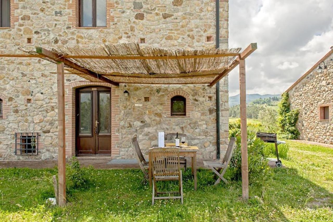 Agriturismo Fattoria Di Statiano โปมารันเช ภายนอก รูปภาพ