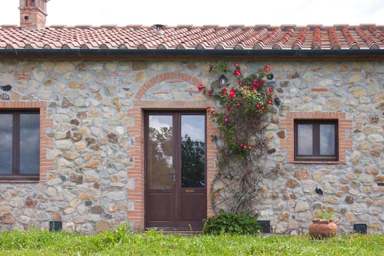 Agriturismo Fattoria Di Statiano โปมารันเช ภายนอก รูปภาพ