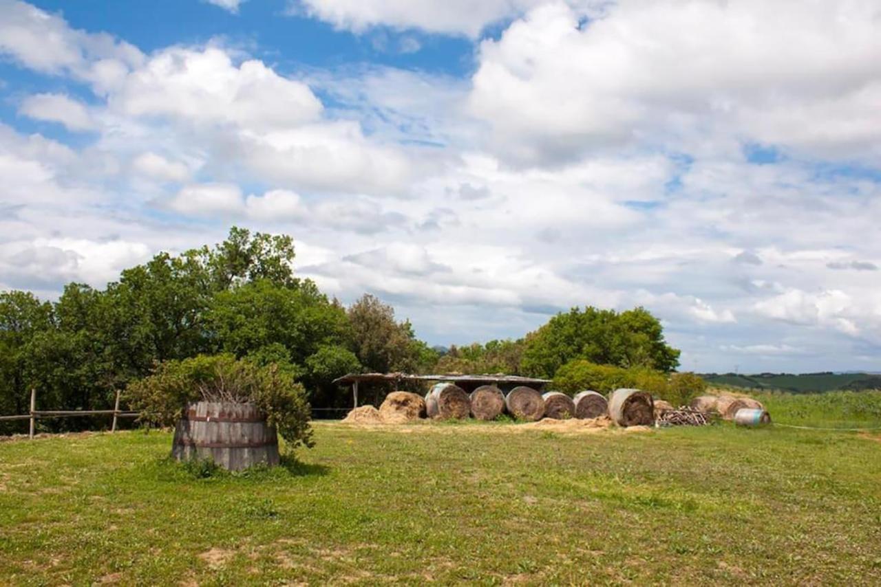 Agriturismo Fattoria Di Statiano โปมารันเช ภายนอก รูปภาพ